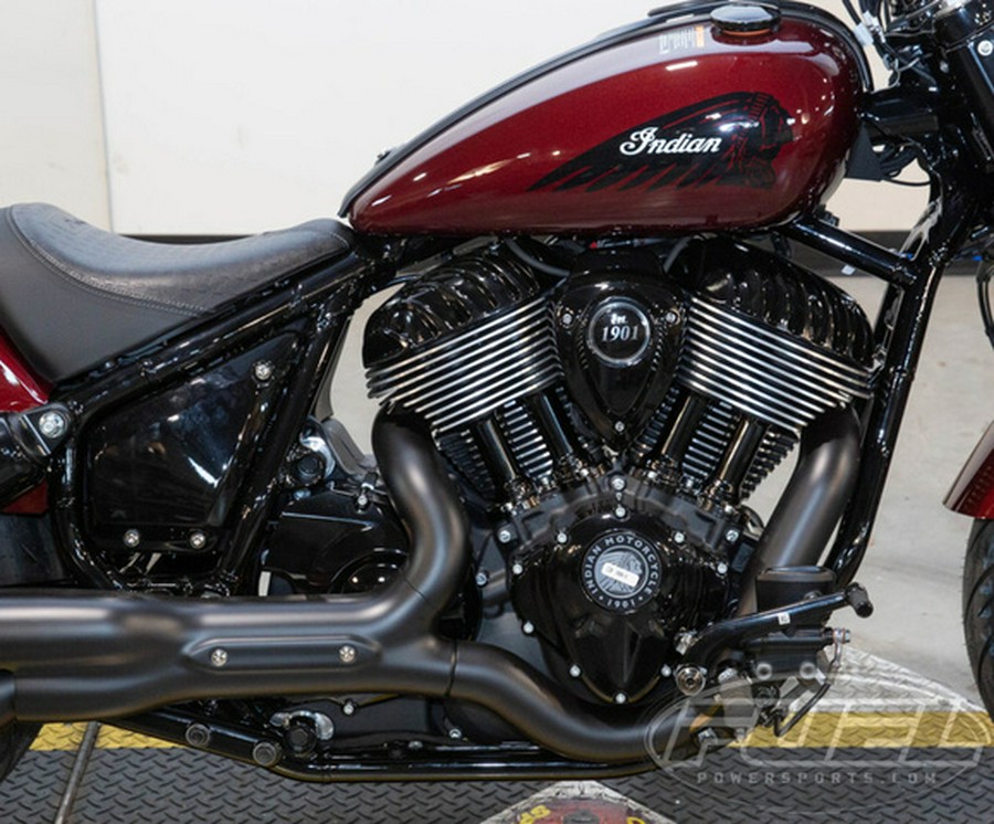 2025 Indian Chief Bobber Dark Horse Maroon Metallic