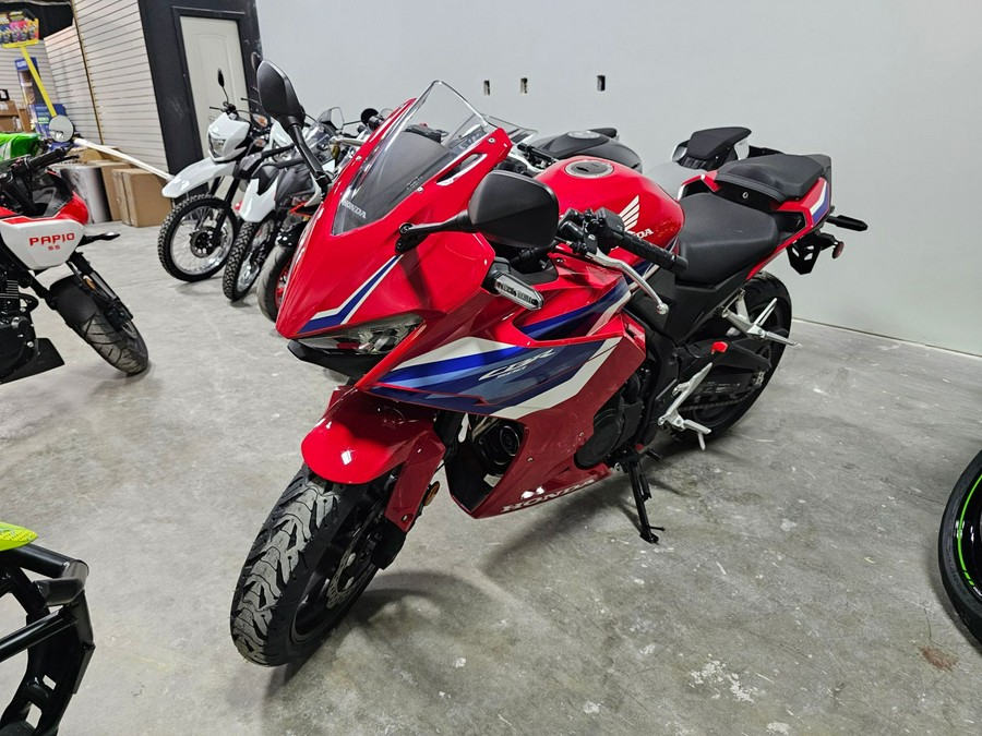 2025 Honda CBR500R ABS