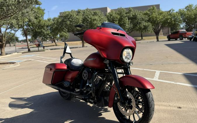 2019 Harley-Davidson® Street Glide® Special Wicked Red Denim