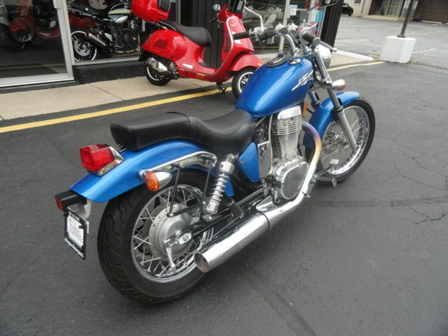 2011 Suzuki Boulevard S40