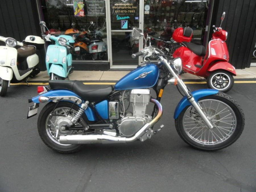2011 Suzuki Boulevard S40