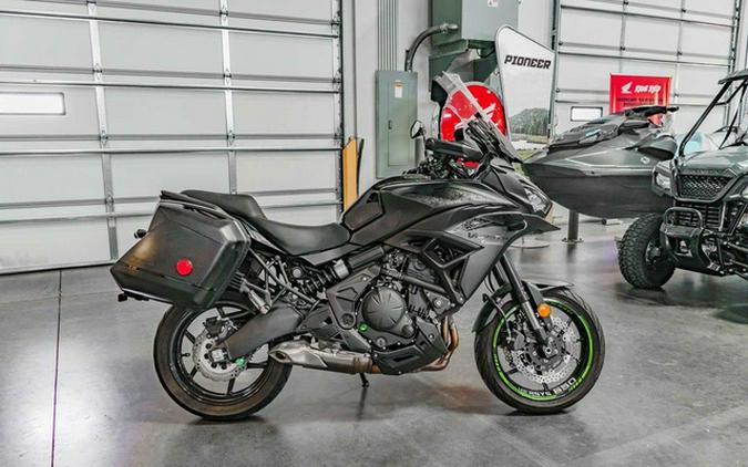 2022 Kawasaki Versys 650 ABS Metallic Spark Black/Metallic Flat
