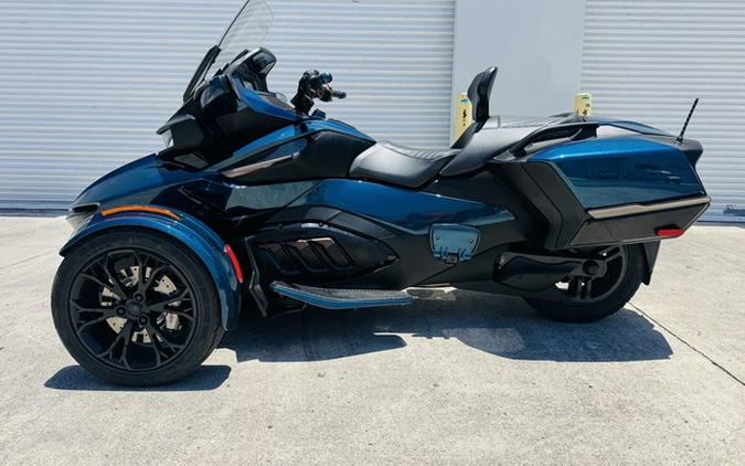 2023 Can-Am Spyder RT