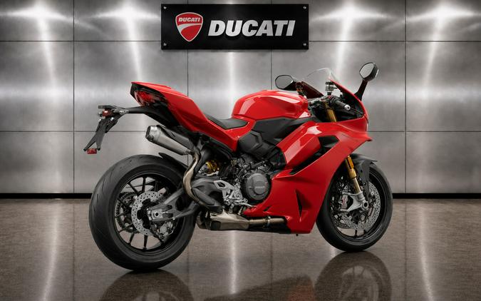 2026 DUCATI PANIGALE V2S