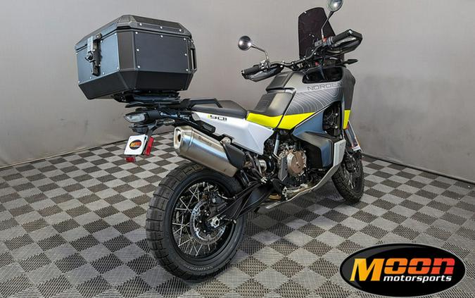 2023 Husqvarna Norden 901