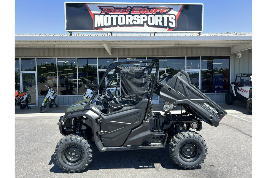 2024 Honda Pioneer 1000