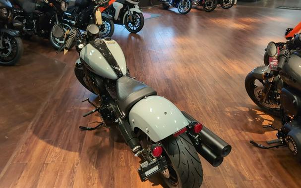 2025 Indian Motorcycle CHIEF BOBBER DARK HORSE, STORM GRAY, 49S Dark Horse®