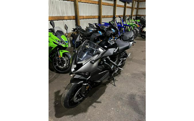 2026 Kawasaki Ninja® ZX™-6R Base