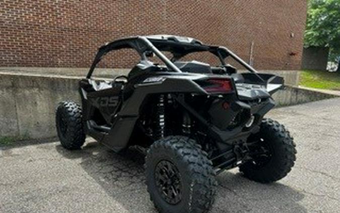 2026 Can-Am Maverick X3 X DS Turbo RR 64 X DS Turbo RR