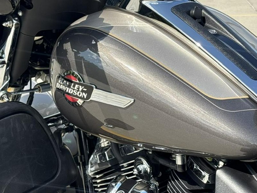 2023 Harley-Davidson® FLHTCUTG - Tri Glide® Ultra
