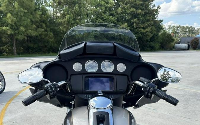 2023 Harley-Davidson® FLHTCUTG - Tri Glide® Ultra