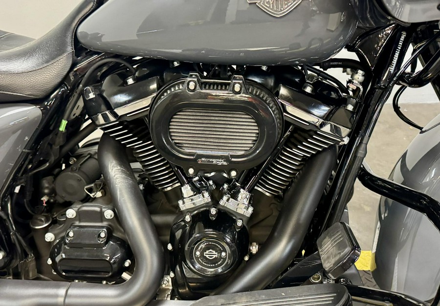 FLTRXS 2022 Road Glide® Special