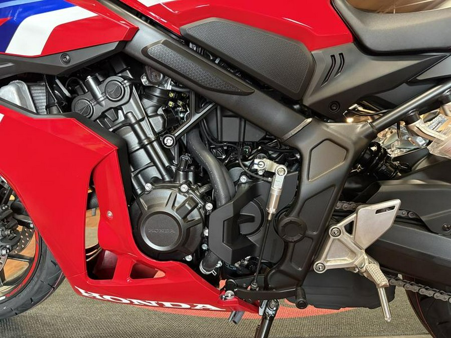 2025 Honda® CBR650R E-Clutch