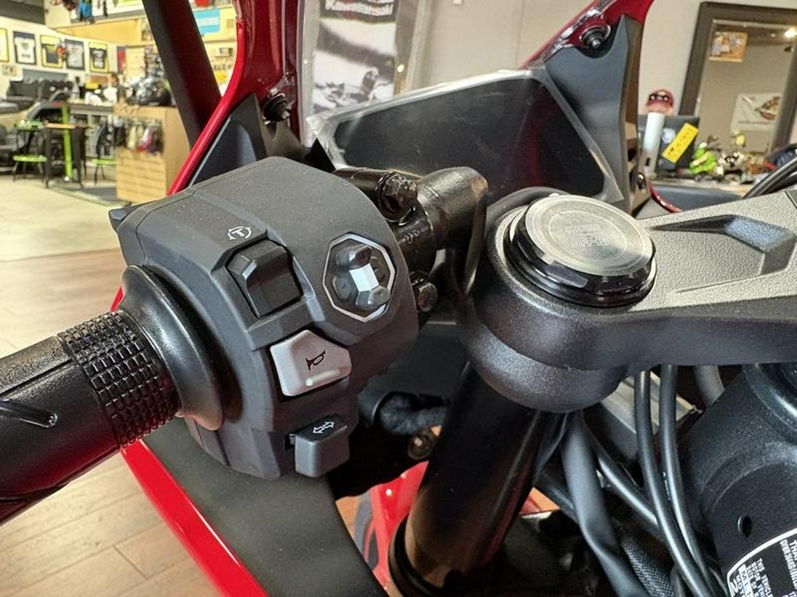 2025 Honda® CBR650R E-Clutch