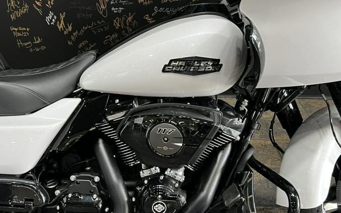 FLTRX 2024 Road Glide®