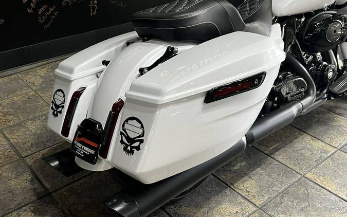 FLTRX 2024 Road Glide®