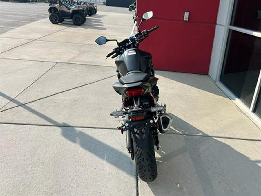 2026 Honda CB750 Hornet E-Clutch