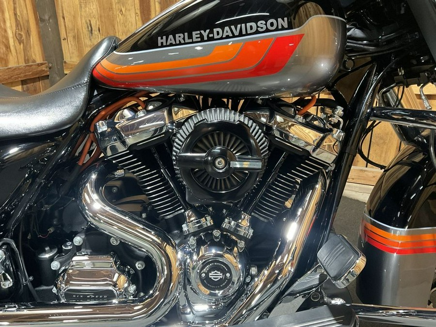 2019 Harley-Davidson® FLHX - Street Glide®