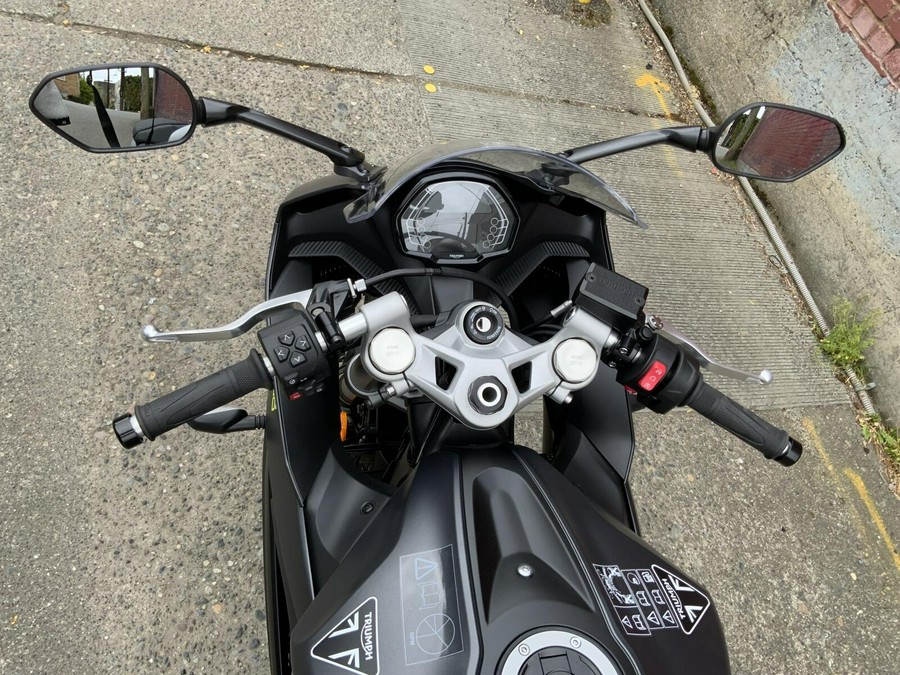 2025 Triumph DAYTONA 660