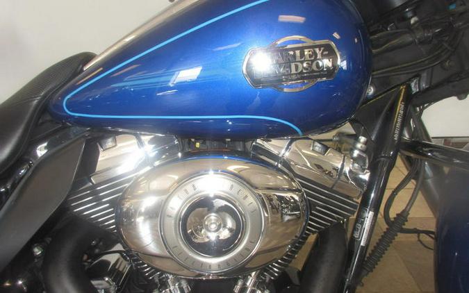 2010 Harley-Davidson® FLHTCU - Ultra Classic® Electra Glide