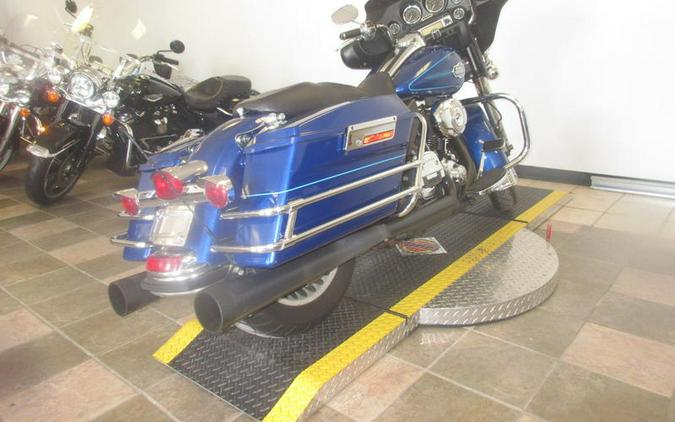 2010 Harley-Davidson® FLHTCU - Ultra Classic® Electra Glide