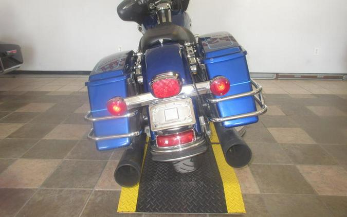 2010 Harley-Davidson® FLHTCU - Ultra Classic® Electra Glide