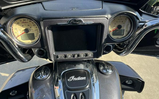 2017 Indian Roadmaster Steel Gray Over Thunder Black