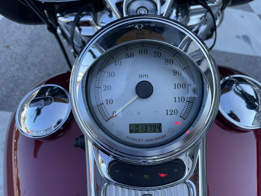 2004 Harley-Davidson® FLHRSI Road King