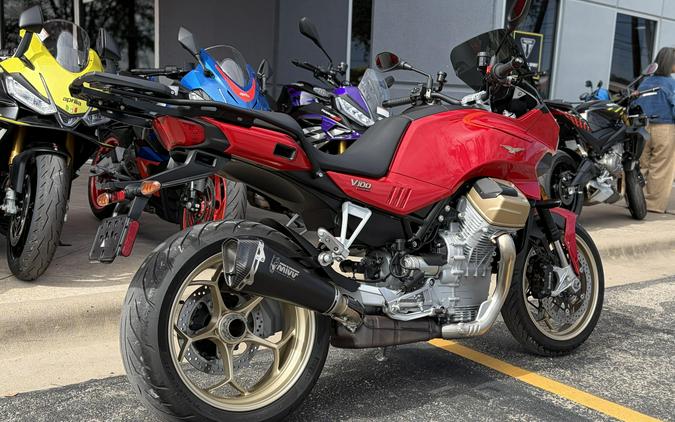 2024 Moto Guzzi V100 Mandello