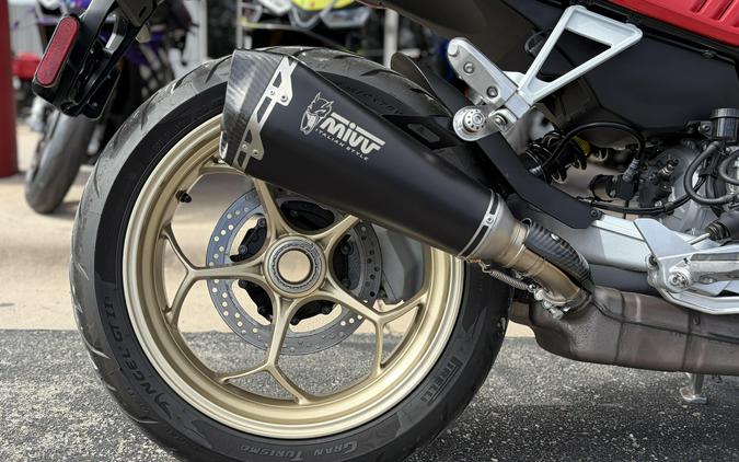 2024 Moto Guzzi V100 Mandello