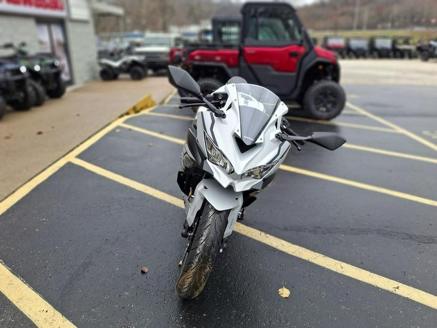 2025 Kawasaki NINJA® ZX™-4RR ABS