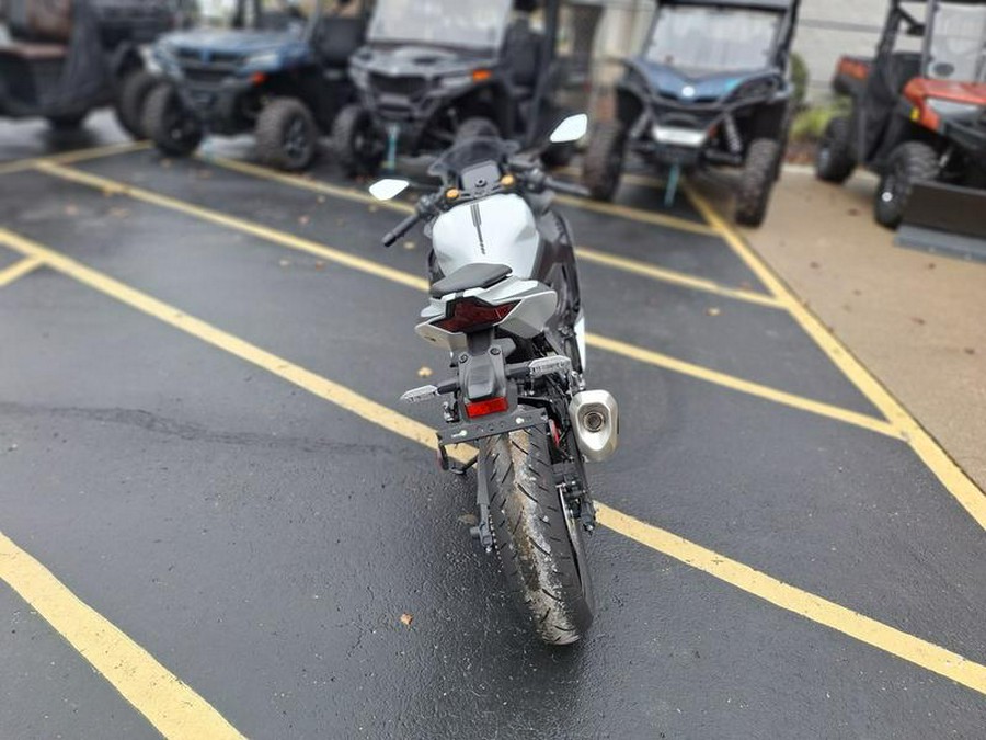 2025 Kawasaki NINJA® ZX™-4RR ABS