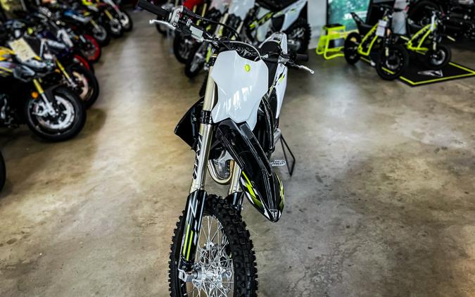 2026 TRIUMPH TF 450 X