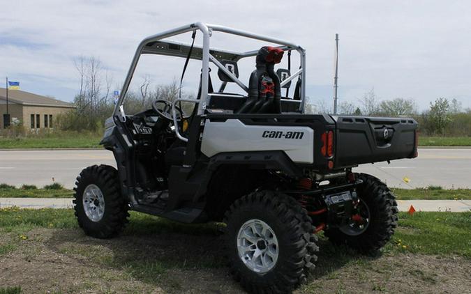 2024 Can-Am Defender X mr HD10