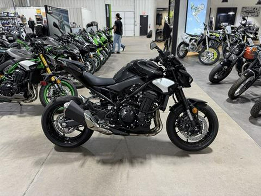 2025 Kawasaki Z900 ABS