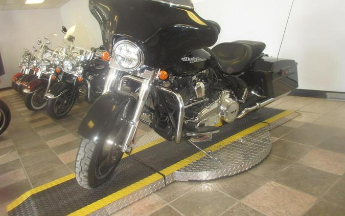 2013 Harley-Davidson® FLHX - Street Glide®
