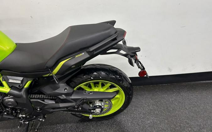 2023 Benelli 302S