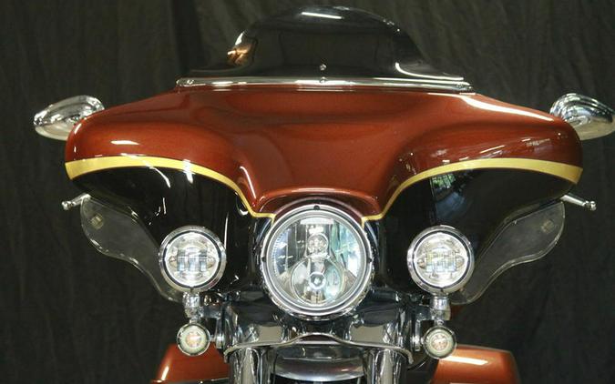 2008 Harley-Davidson® FLHTCUSE3 - CVO™ Ultra Classic® Screamin' Eagle® Anniversary Electra Glide®