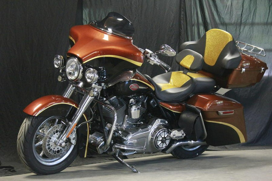 2008 Harley-Davidson® FLHTCUSE3 - CVO™ Ultra Classic® Screamin' Eagle® Anniversary Electra Glide®