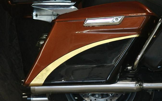 2008 Harley-Davidson® FLHTCUSE3 - CVO™ Ultra Classic® Screamin' Eagle® Anniversary Electra Glide®