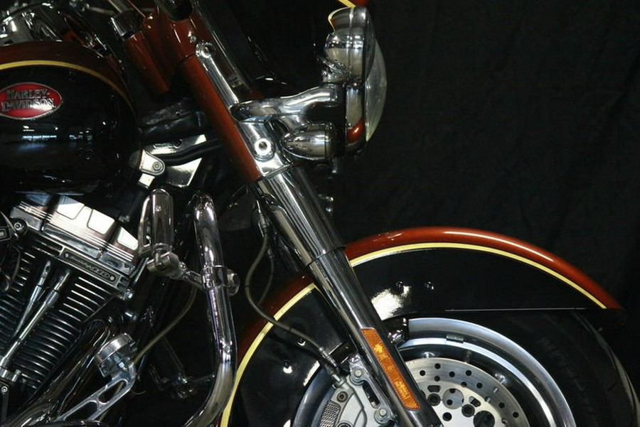 2008 Harley-Davidson® FLHTCUSE3 - CVO™ Ultra Classic® Screamin' Eagle® Anniversary Electra Glide®