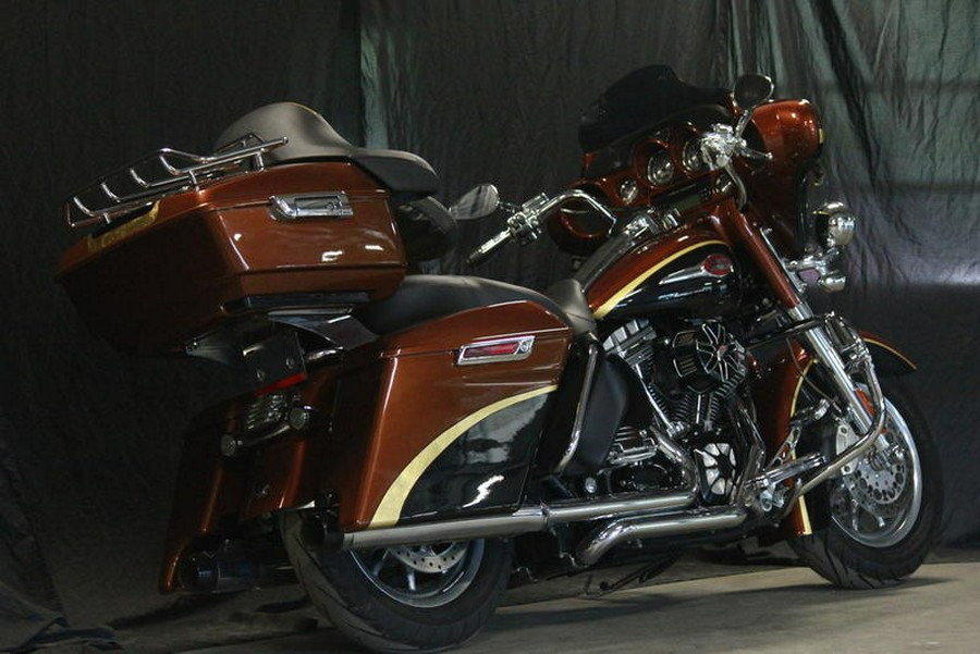 2008 Harley-Davidson® FLHTCUSE3 - CVO™ Ultra Classic® Screamin' Eagle® Anniversary Electra Glide®