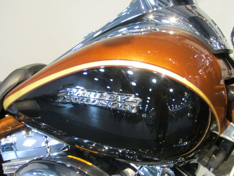 2008 Harley-Davidson® FLHRSE4 - Road King® Screamin' Eagle® 105th Anniversary Edition