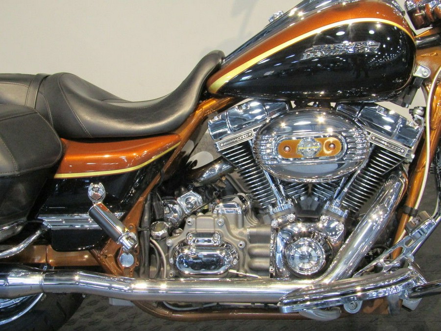 2008 Harley-Davidson® FLHRSE4 - Road King® Screamin' Eagle® 105th Anniversary Edition