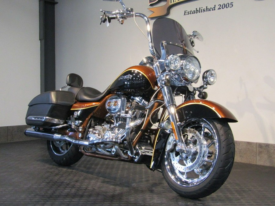 2008 Harley-Davidson® FLHRSE4 - Road King® Screamin' Eagle® 105th Anniversary Edition