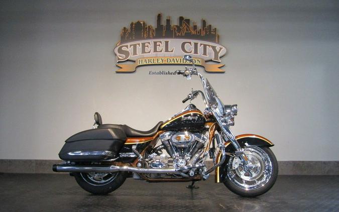 2008 Harley-Davidson® FLHRSE4 - Road King® Screamin' Eagle® 105th Anniversary Edition