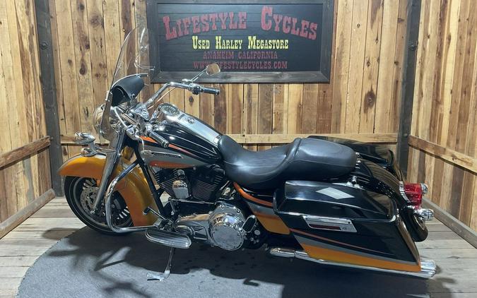 2010 Harley-Davidson® FLHRC - Road King® Classic