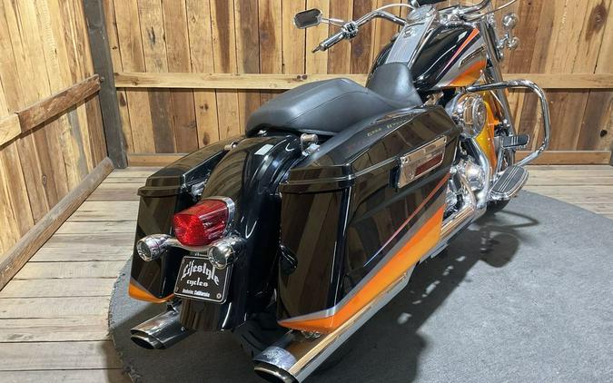 2010 Harley-Davidson® FLHRC - Road King® Classic