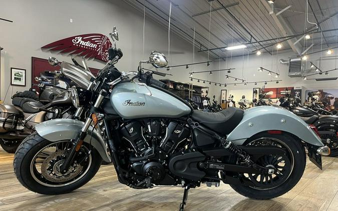 2025 Indian Scout Sixty Classic Limited Frost Silver