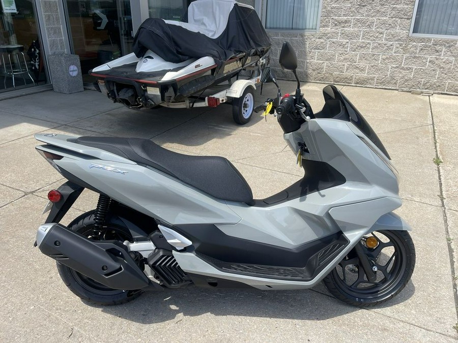 2025 Honda® PCX